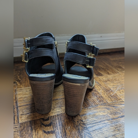 Steve Madden black bootie heels, size 37 - Picture 3 of 4